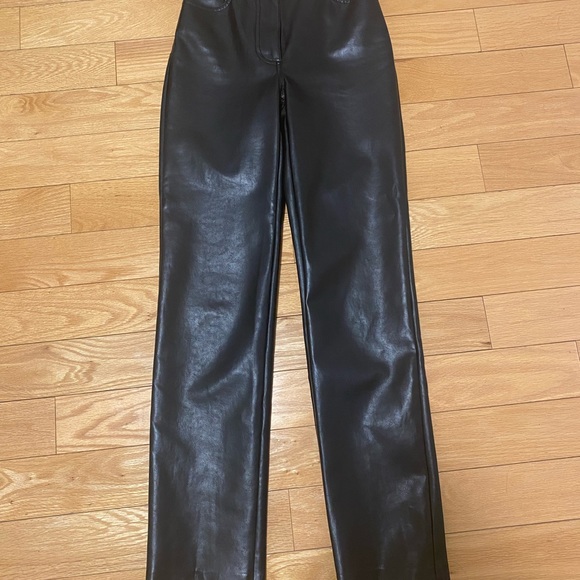 Aritzia Vegan Leather high waisted pants - Melina, size 00. - Picture 3 of 4